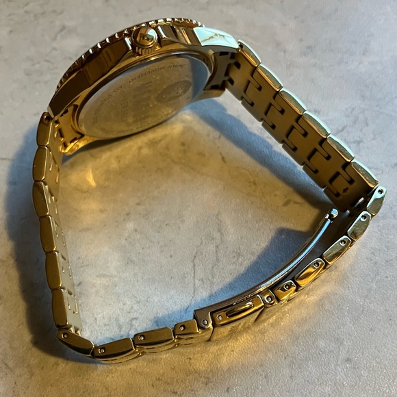 Versus Versace Gold and Black Timepiece Watch Men's - Picture 5 of 6